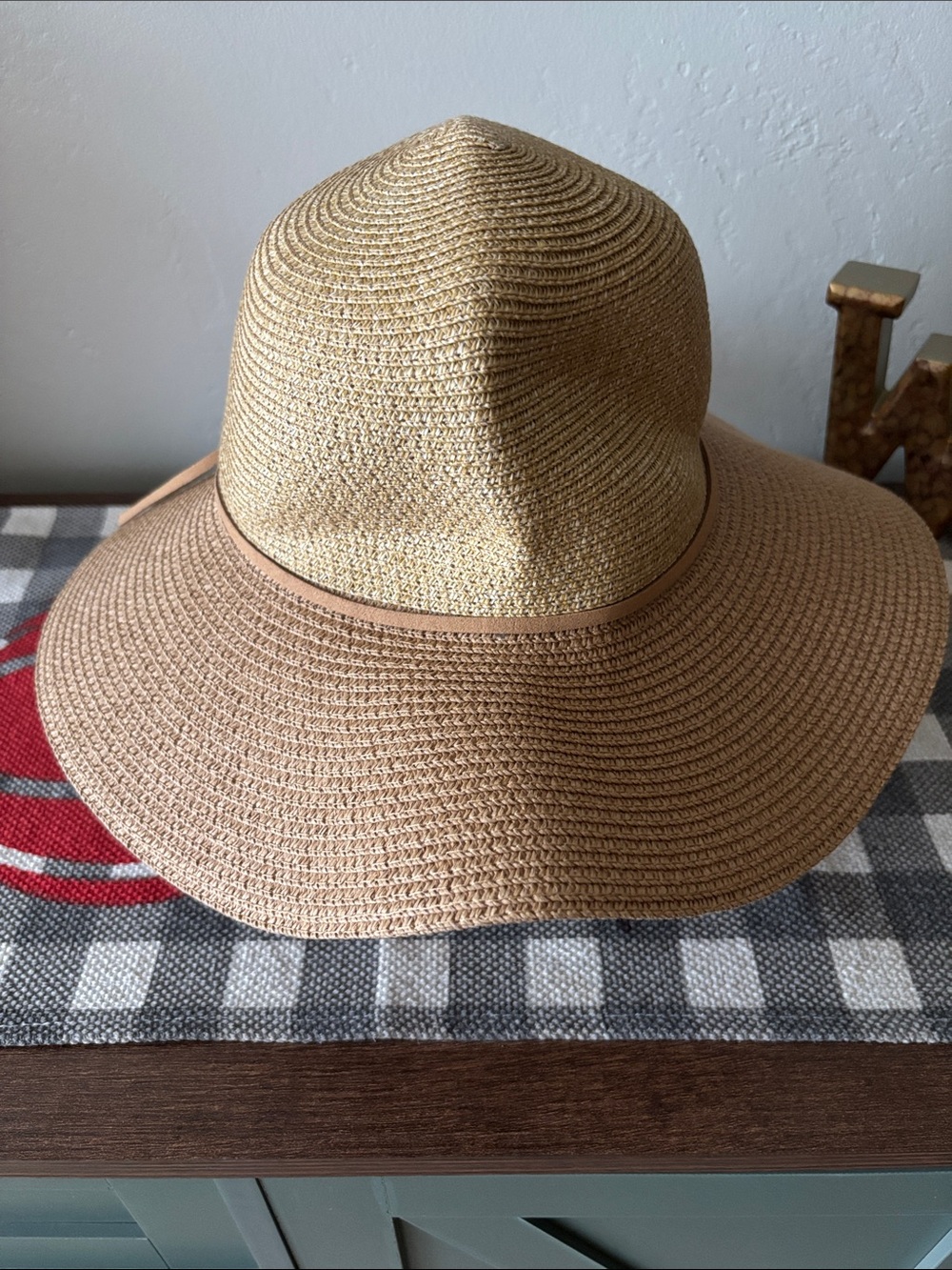 Classic Women's Two-Tone Straw Sun Hat in Tan and Beige